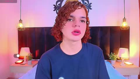 Snapshot of skyee_angel chatting on 16, 6, 2026 Angel online show from 16, 6, 2026