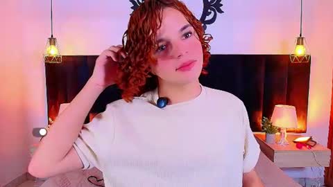 Snapshot of skyee_angel chatting on 2, 7, 2026 Angel online show from 2, 7, 2026