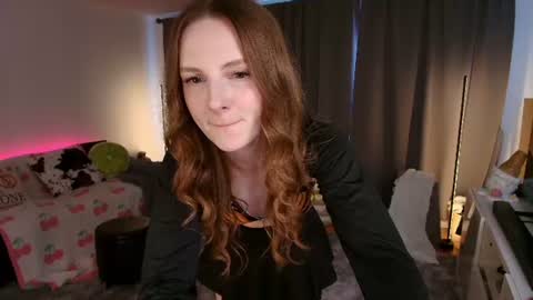 Snapshot of skyewatson chatting on 23, 6, 2026 Skye Watson online show from 23, 6, 2026