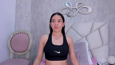 Snapshot of skylerwhite02 chatting on 9, 9, 2025 Skyler online show from 9, 9, 2025