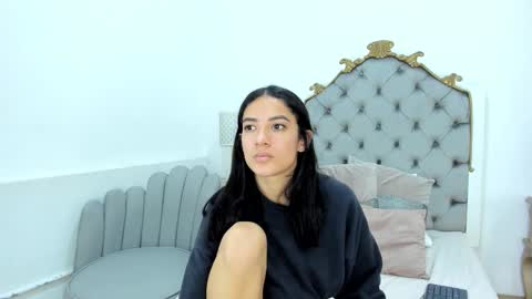 Snapshot of skylerwhite02 chatting on 14, 12, 2025 Skyler online show from 14, 12, 2025