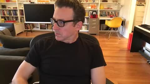 Snapshot of skyline3371 chatting on 3, 11, 2025 Skyline3371 online show from 3, 11, 2025