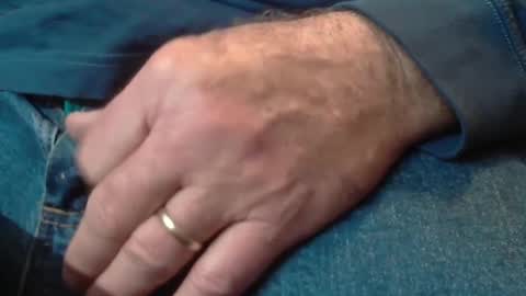 Snapshot of skypylot chatting on 22, 12, 2024 ResqPylot2 online show from 22, 12, 2024