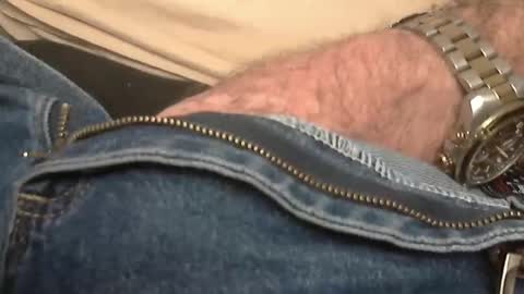 Snapshot of skypylot chatting on 28, 1, 2025 ResqPylot2 online show from 28, 1, 2025