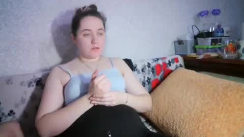 skyressie333 online show from 17, 2, 2025