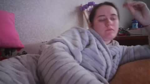 skyressie333 online show from 27, 2, 2025