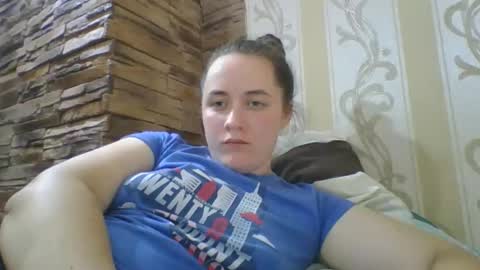 skyressie333 online show from 3, 10, 2025