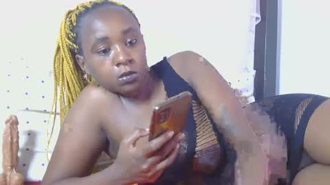 Snapshot of skyy_brown chatting on 25, 2, 2025 Bella online show from 25, 2, 2025