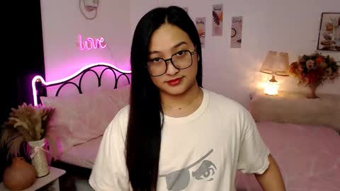 Queen Cyrine online show from 12, 11, 2025