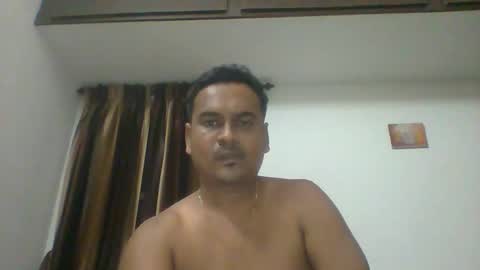 Snapshot of slaveqteguy chatting on 28, 10, 2025 slaveqteguy online show from 28, 10, 2025