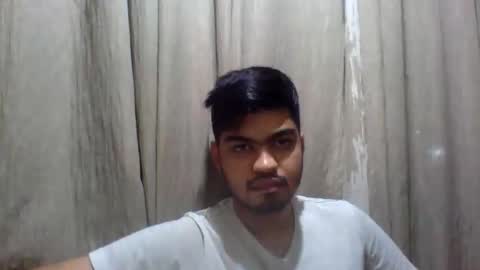 Snapshot of slavesj18 chatting on 9, 11, 2025 Add me on hangout sjcool1998 online show from 9, 11, 2025