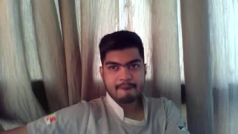 Snapshot of slavesj18 chatting on 16, 12, 2025 Add me on hangout sjcool1998 online show from 16, 12, 2025