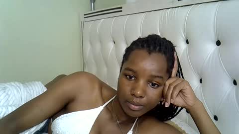 Snapshot of sleciahsha chatting on 24, 5, 2026 sly online show from 24, 5, 2026