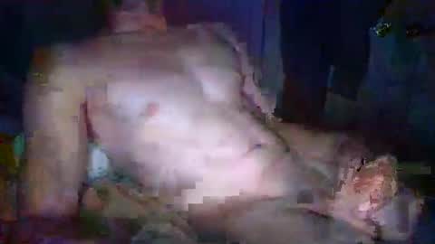 Snapshot of slideitin96 chatting on 13, 10, 2025 slideitin96 online show from 13, 10, 2025