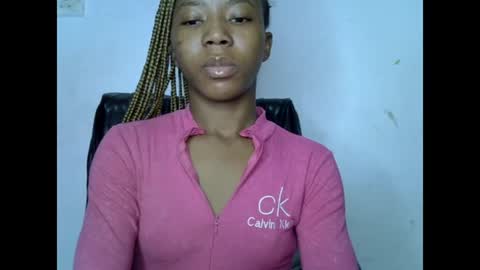 Snapshot of slim_ebonypet chatting on 28, 6, 2026 Crystal online show from 28, 6, 2026