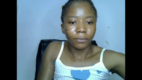 Snapshot of slim_ebonypet chatting on 7, 7, 2026 Crystal online show from 7, 7, 2026