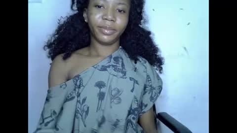 Snapshot of slim_ebonypet chatting on 1, 8, 2026 Crystal online show from 1, 8, 2026