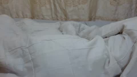 slim_kiteey online show from 6, 10, 2025