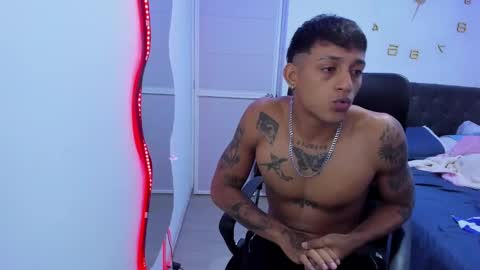 Snapshot of slim_master12 chatting on 12, 12, 2024 slim_master12 online show from 12, 12, 2024