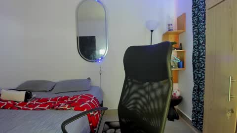 Snapshot of slim_master12 chatting on 9, 3, 2025 slim_master12 online show from 9, 3, 2025