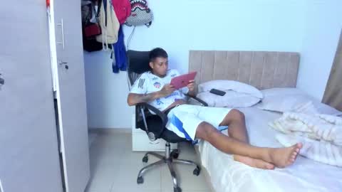 slim_master12 online show from 23, 5, 2026