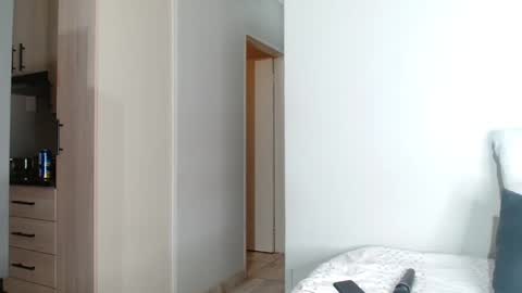 slimsofreaky online show from 6, 12, 2024