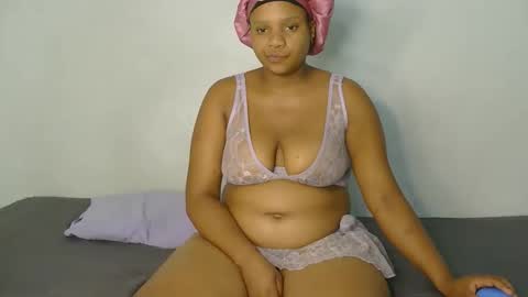 slipperylipsx online show from 1, 6, 2026