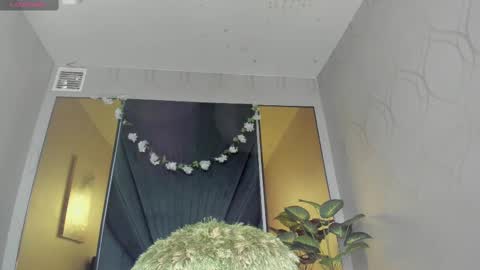 Snapshot of slut_milf4u chatting on 11, 2, 2025 Paola online show from 11, 2, 2025