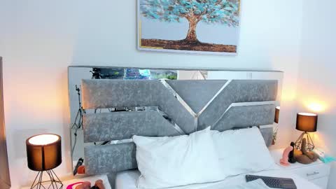 slut_milf_ online show from 17, 1, 2026