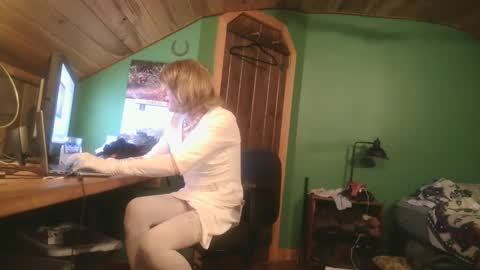 Snapshot of slutjennifertransxx chatting on 7, 10, 2025 slutjennifertransxx online show from 7, 10, 2025