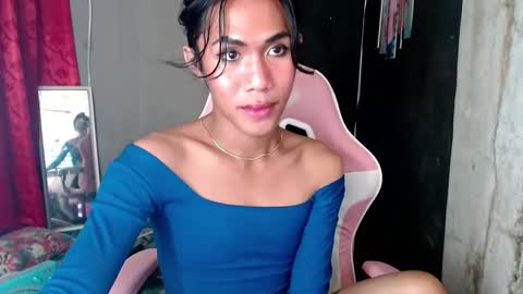 Snapshot of slutqueen_raz chatting on 8, 12, 2024 Raz online show from 8, 12, 2024