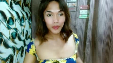 Snapshot of slutqueen_raz chatting on 6, 7, 2026 Raz online show from 6, 7, 2026