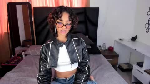 slutty_venus7 online show from 14, 7, 2026
