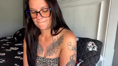 sluttycouple840 online show from 23, 6, 2026