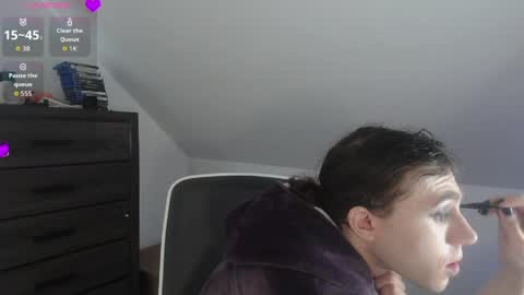 Natsu online show from 7, 4, 2026