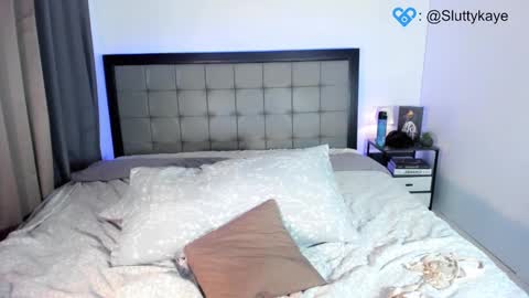 Fansly SluttyKaye -DONT FORGET TO FOLLOW AND THUMBS UP online show from 2, 12, 2024