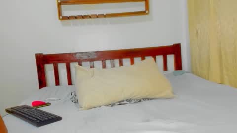 Sexyslutt online show from 25, 9, 2025