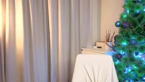 Lily online show from 5, 1, 2026