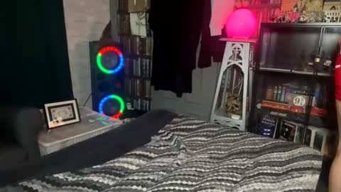 slytherinboy_01 online show from 13, 9, 2025