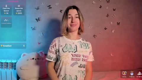 Snapshot of smaillev chatting on 9, 2, 2025 Melani online show from 9, 2, 2025