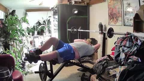 smallchubbers online show from 18, 2, 2025