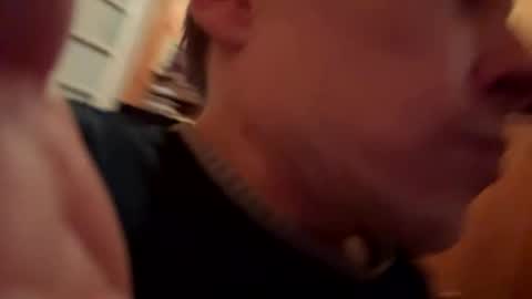 Snapshot of smalldream666 chatting on 4, 10, 2025 PIST PIST online show from 4, 10, 2025