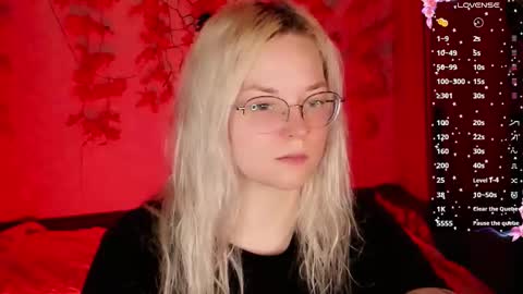 smallimpmeili online show from 12, 11, 2025