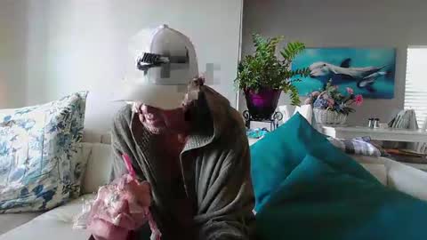 Daddy online show from 23, 2, 2025