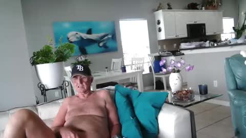 Daddy online show from 2, 4, 2026