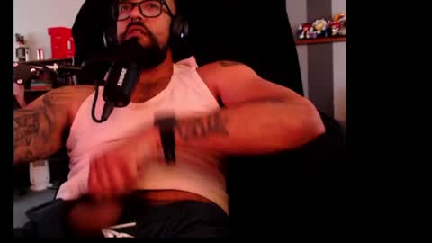 Smalltowndaddy online show from 8, 6, 2026