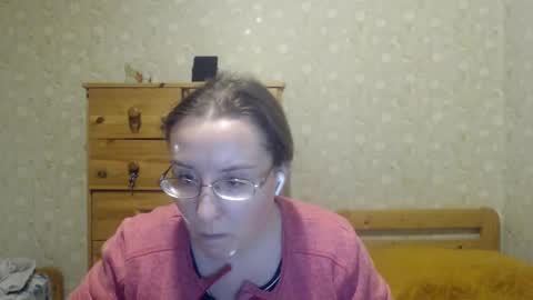 Snapshot of smart_rose chatting on 9, 1, 2025 smart_rose online show from 9, 1, 2025