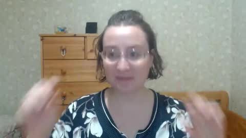 Snapshot of smart_rose chatting on 4, 10, 2025 smart_rose online show from 4, 10, 2025