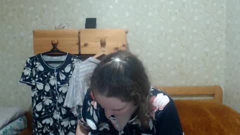 Snapshot of smart_rose chatting on 12, 10, 2025 smart_rose online show from 12, 10, 2025