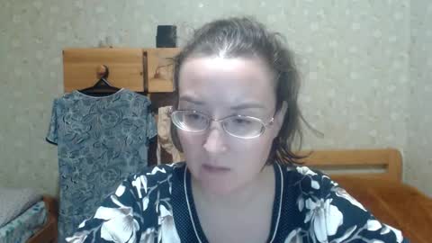 Snapshot of smart_rose chatting on 13, 10, 2025 smart_rose online show from 13, 10, 2025